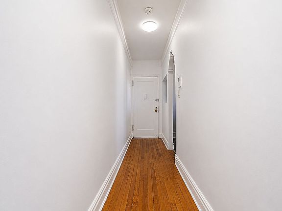 2nd image of 6702 Ridge Blvd APT 4H