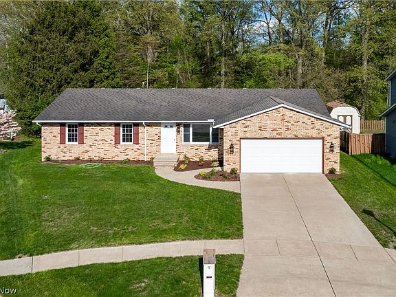 3rd image of 5719 Whispering Pines Pl