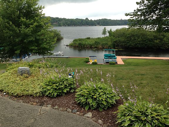 4th image of 2900 E Lake Dr