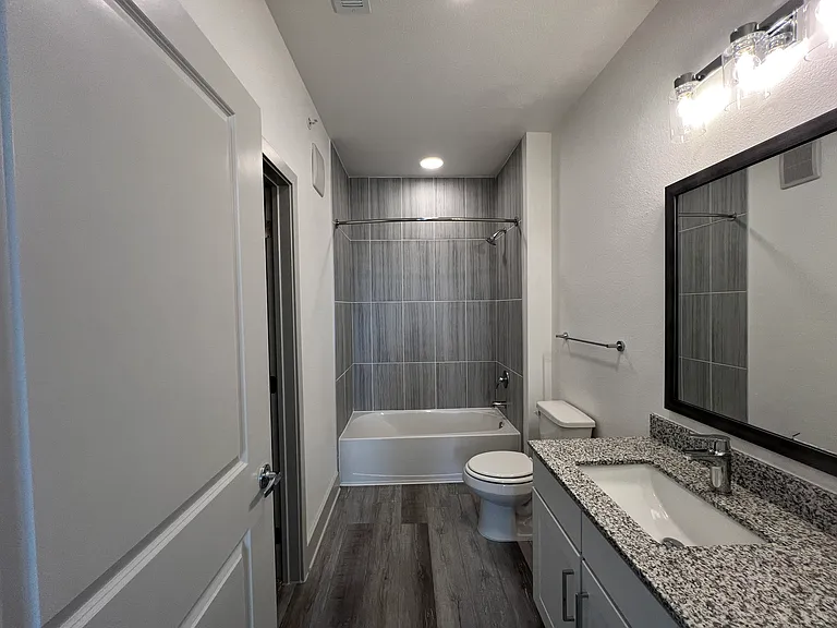 Hackberry Ln — Photo 20