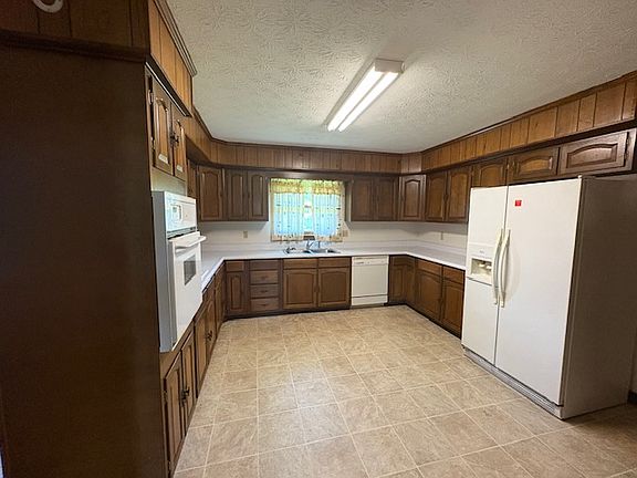 4th image of 5809 Holston Dr