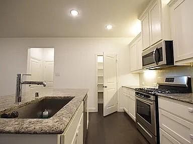 3rd image of 7244 Sideoats Gama St