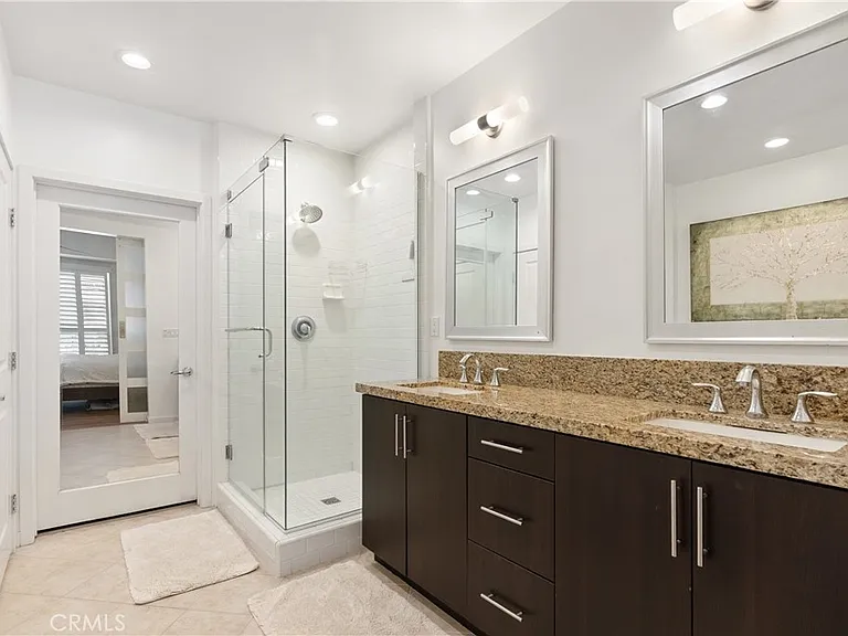 21 Gramercy #102 — Photo 16