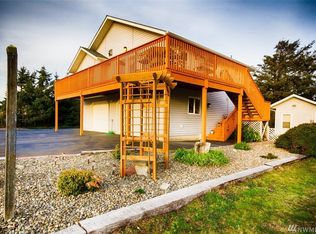 17 McCullough Rd, Copalis Beach, WA 98535