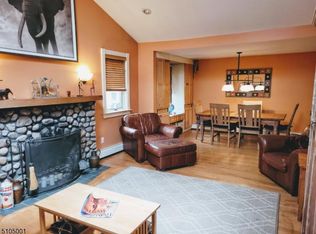 130 Lake Shore Dr, Lake Hiawatha, NJ