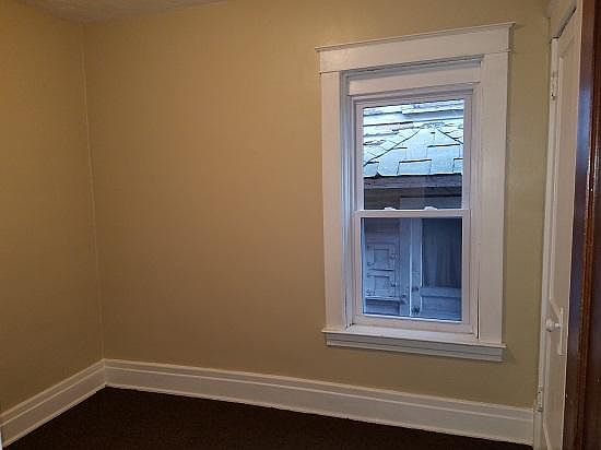 4th image of 455 13th St #1