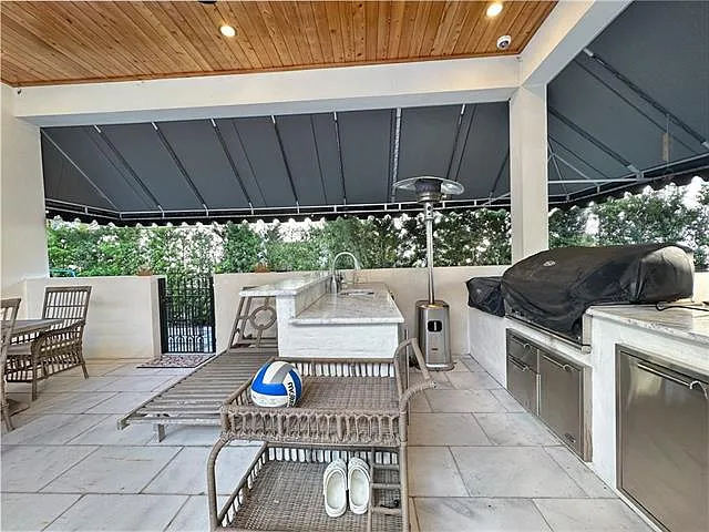 12 Royal Palm Blvd — Photo 42
