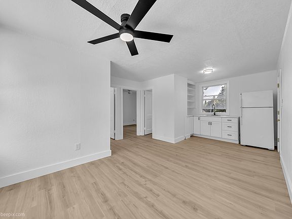 2nd image of 725 W 2nd St APT C