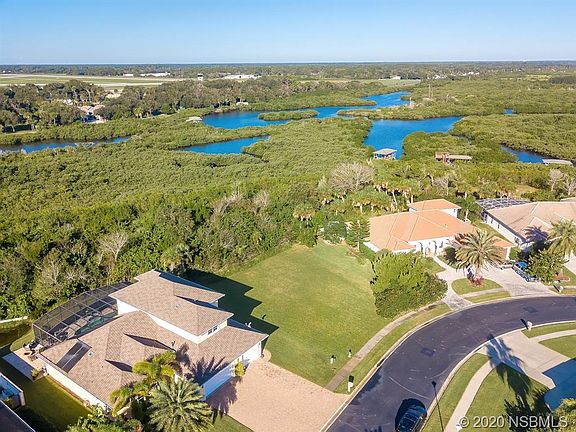 5th image of 138 Mangrove Estates Cir