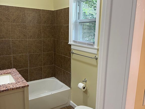 3rd image of 600 Old Falls Blvd #3