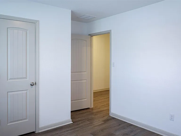 231 Sweetwater Creek Ln — Photo 5