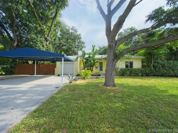 1015 NE 117th St, Biscayne Park, FL 33161