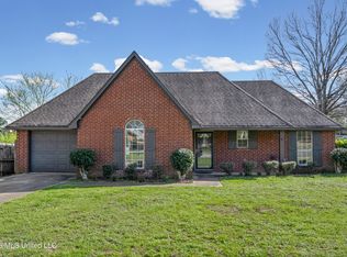 9271 Brooks Dr, Olive Branch, MS 38654
