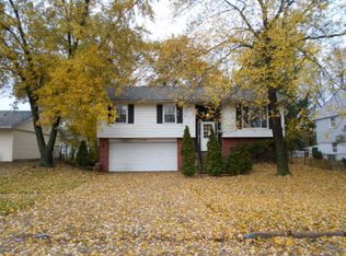 711 Wicker Ave, Streamwood, IL