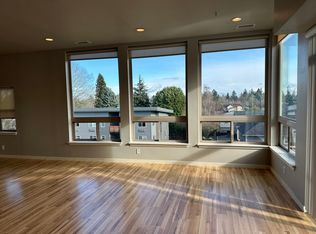 8117 N Edison St APT 4, Portland, OR 97203