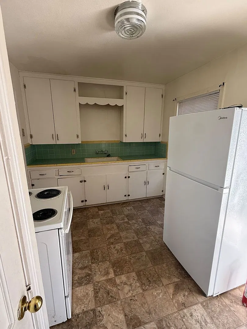 House For Rent 5180 Chambers St, Beaumont, TX 77705 — Photo 2