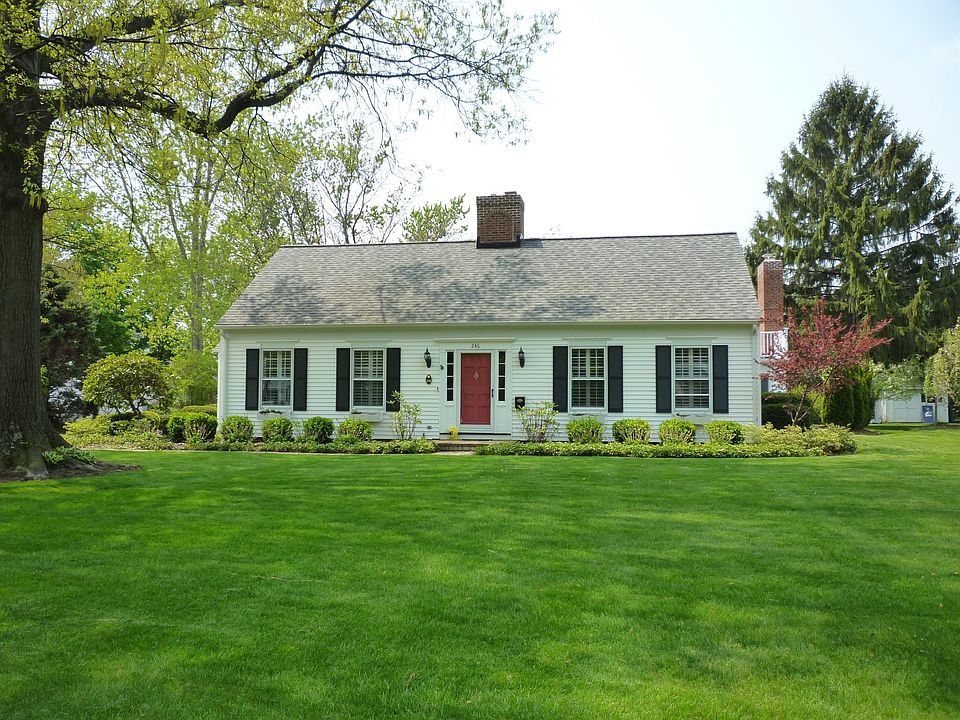 1st image of 246 Plymouth Dr