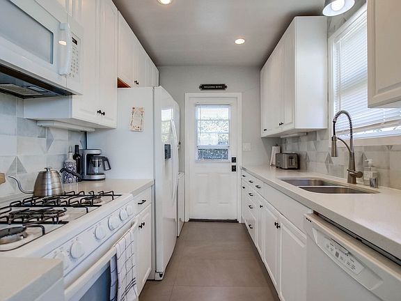 5th image of 3746 29th St