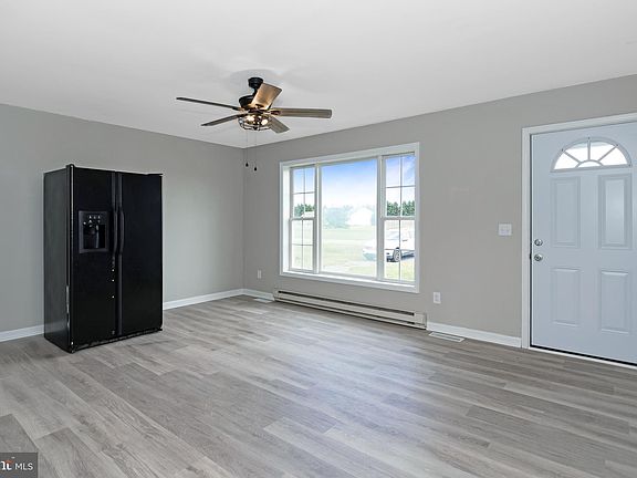 2nd image of 11225 Tyler Dr