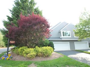 153 Brewster Rd, Wyckoff, NJ 07481