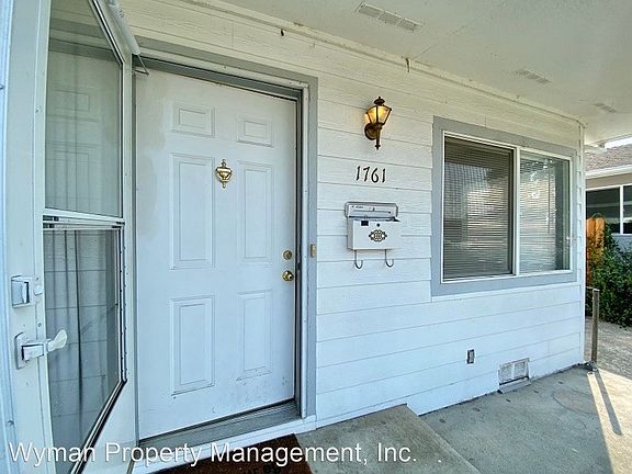 3rd image of 1761 Myrtle Ave