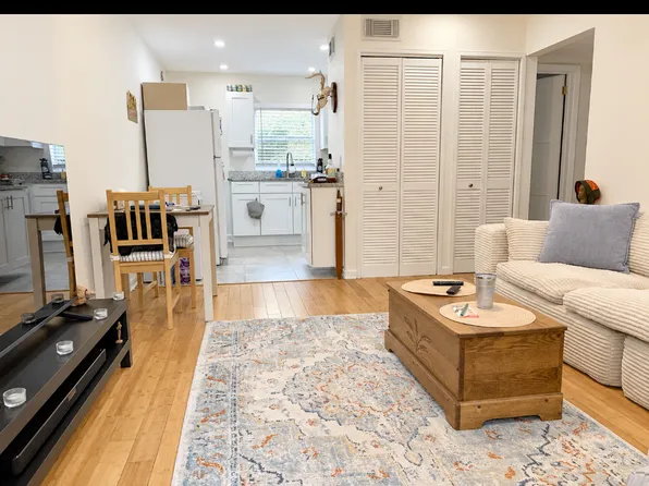 3684 Valencia Rd APT 1, Jacksonville, FL 32205