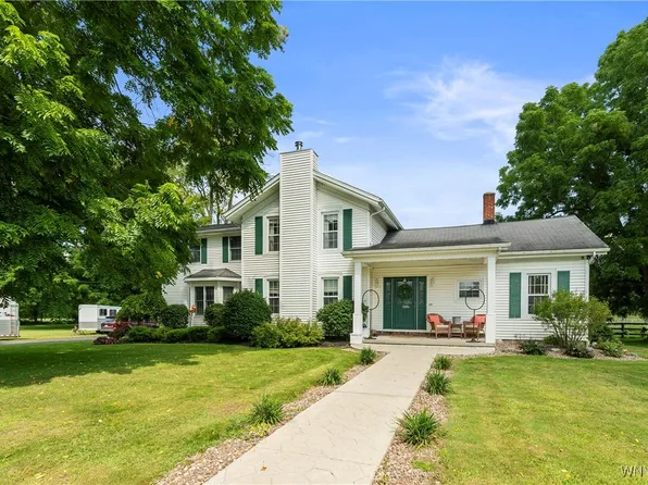 13058 Kirby Rd, Akron, NY 14001