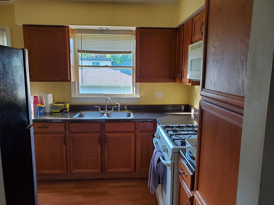 1st image of 2623 Parkway Dr #1