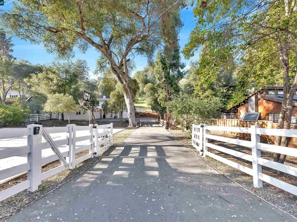1847 Reliez Valley Rd, Lafayette, CA 94549