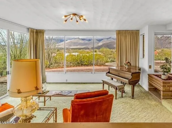 9475 E Old Pellegrino Rd, Tucson, AZ 85749
