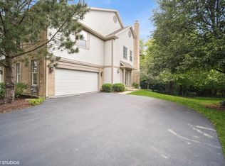 2156 Yale Cir, Hoffman Estates, IL 60192