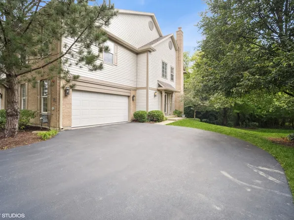 2156 Yale Cir, Hoffman Estates, IL 60192