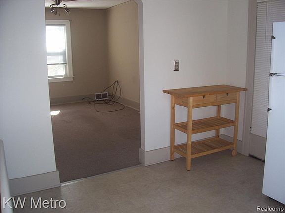 4th image of 522 W Hudson Ave