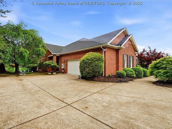 2nd image of 1024 Crestmont Rd