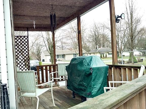 3rd image of 5839 Sarah Ave