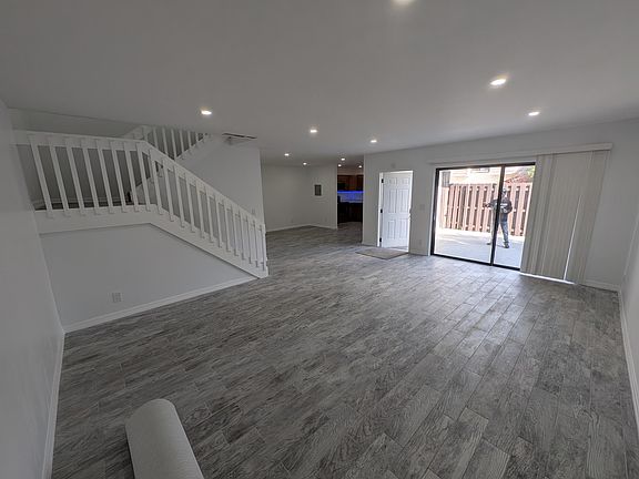 3rd image of 1733 N Congress Ave