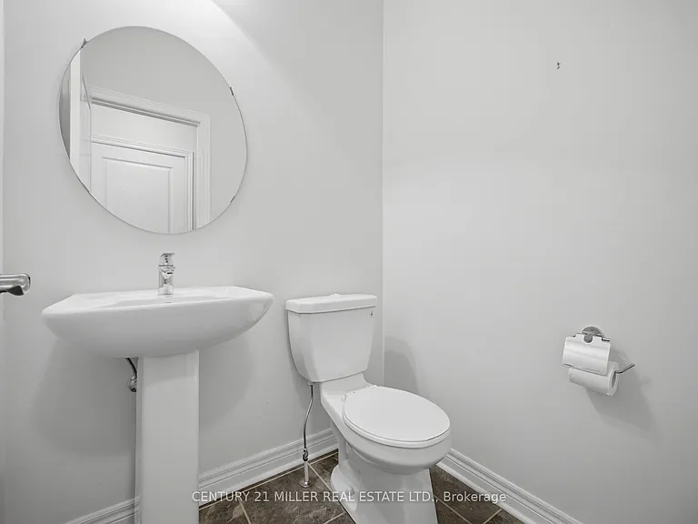 2455 Village Cmn — Photo 20
