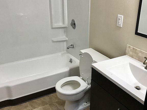 2nd image of 540 Bellevue Way SE APT 7