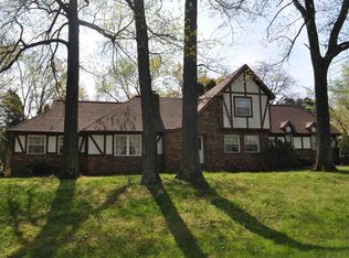 206 E Jingle Bell Ln, Santa Claus, IN 47579