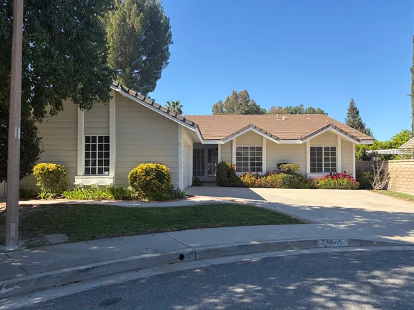 25561 Serena Dr, Santa Clarita, CA 91355