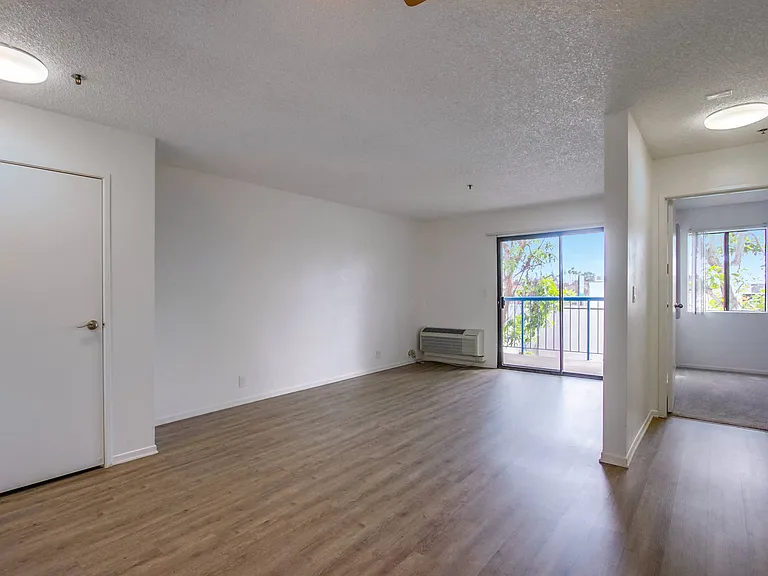 Casa Pacifica Senior Apartment Homes — Photo 17