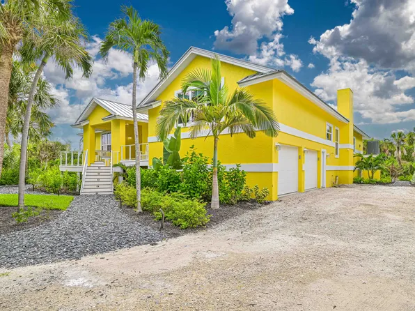 335 Cowry Ct, Sanibel, FL 33957