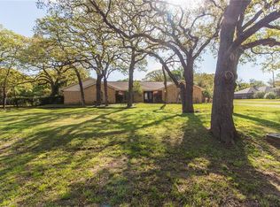 3707 Lakeridge Rd, Arlington, TX 76016