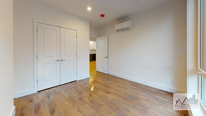 Rented by Metro Garden Realty NYC | media 11