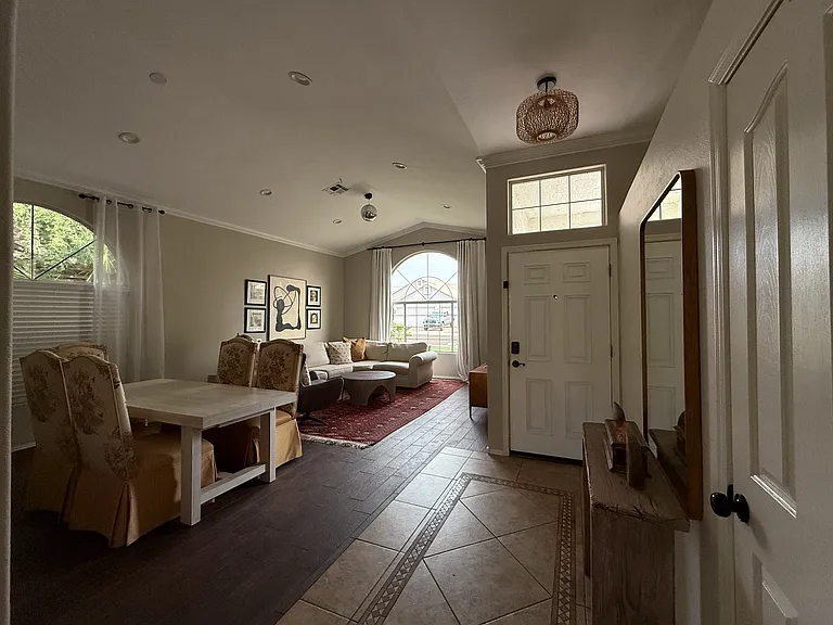 Spacious great room