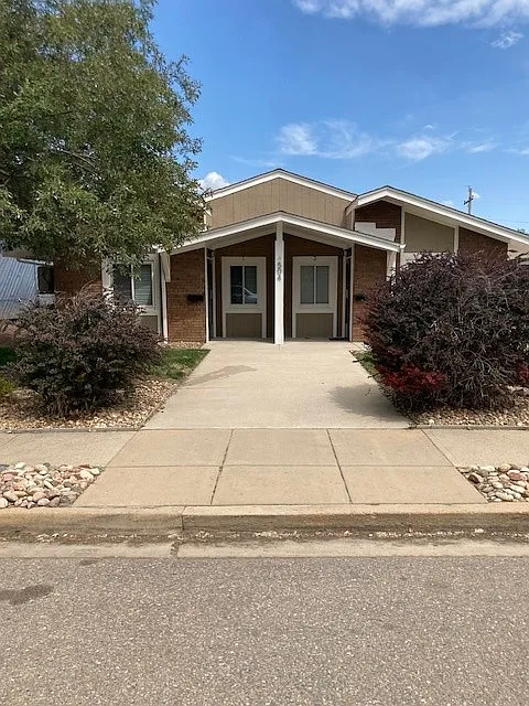 2 bed, 650 sqft, $2,200 — Photo 4