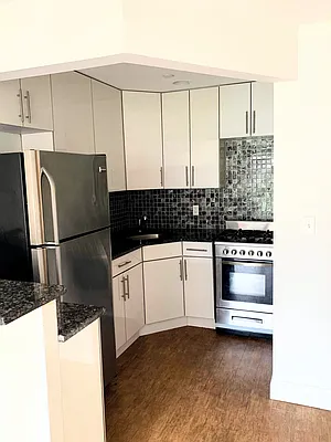 Rented by Compass | media 24