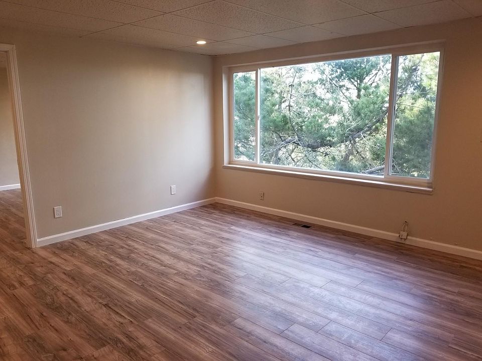 1st image of 566 Clarinada Ave