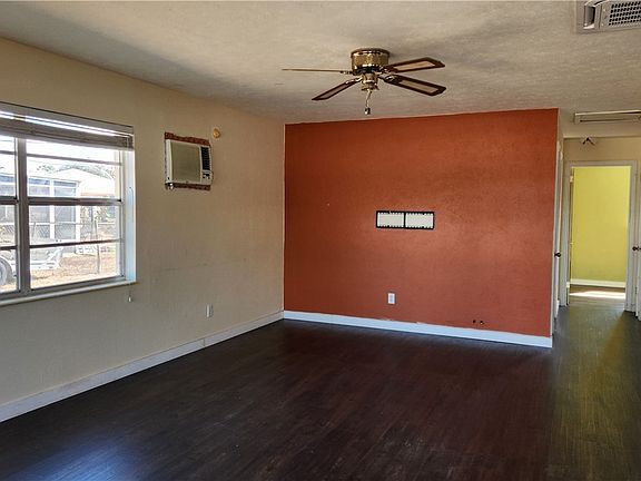 3rd image of 1169 Cherokee Ave