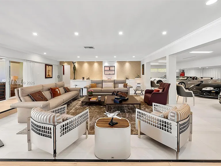 424 Alamanda Dr — Photo 12